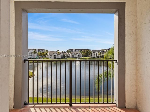 4460 NW 107th Ave 304-8, Doral, FL 33178