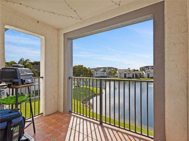 4460 NW 107th Ave 304-8, Doral, FL 33178