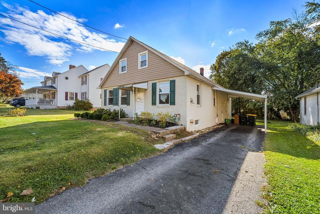 22 E TOLNA RD, Shrewsbury, PA 17361