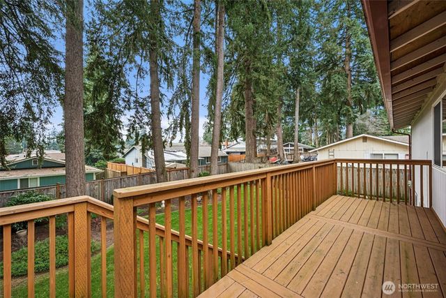 520 Trojan Court SE, Lacey, WA 98503