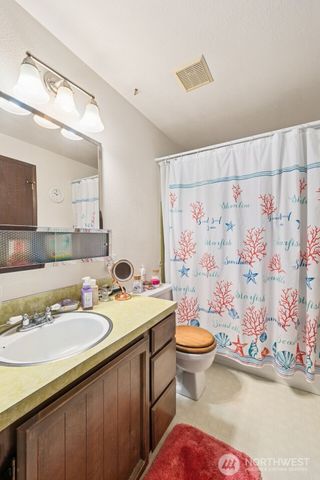 520 Trojan Court SE, Lacey, WA 98503