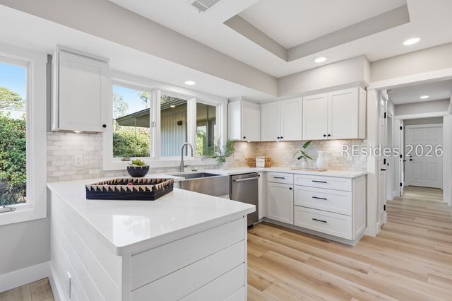 15 Oyster Bay Pl, Hilton Head Island, SC 29926