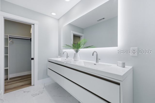 15 Oyster Bay Pl, Hilton Head Island, SC 29926