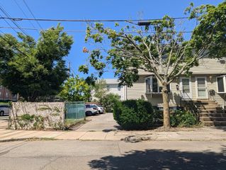 2 Myrtle 2, Somerville, MA 02145