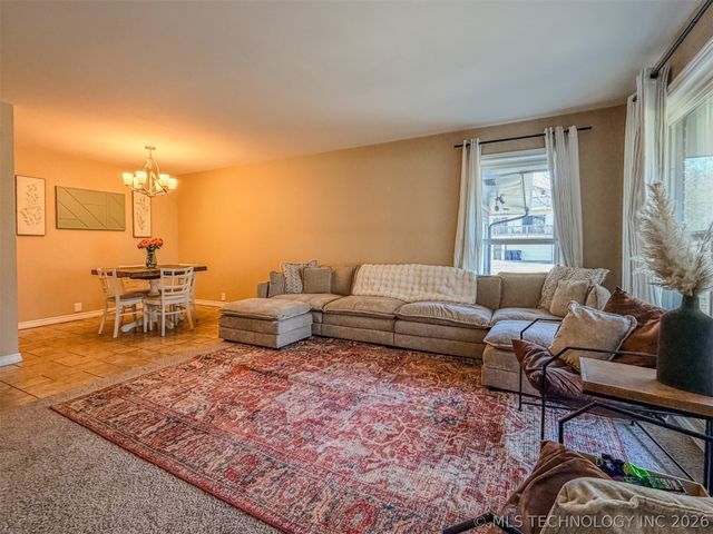 302 E Fuller Street, Tahlequah, OK 74464