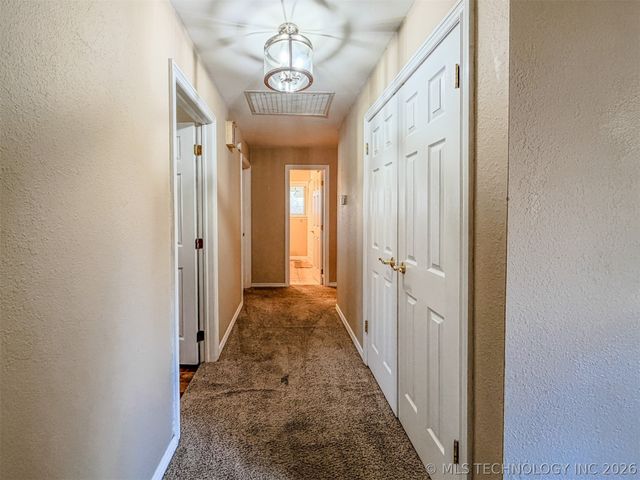 302 E Fuller Street, Tahlequah, OK 74464