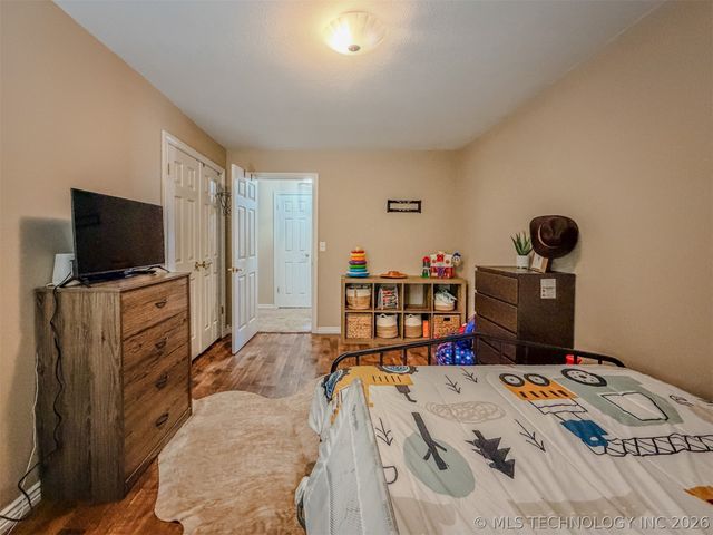 302 E Fuller Street, Tahlequah, OK 74464