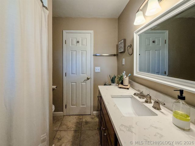 302 E Fuller Street, Tahlequah, OK 74464