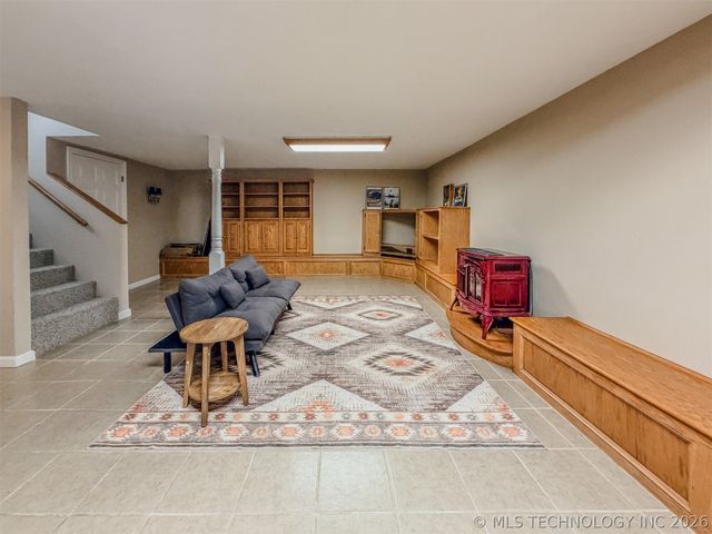 302 E Fuller Street, Tahlequah, OK 74464