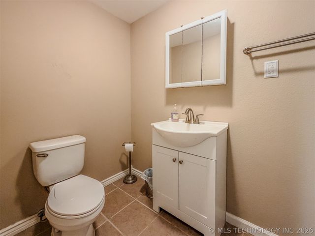 302 E Fuller Street, Tahlequah, OK 74464