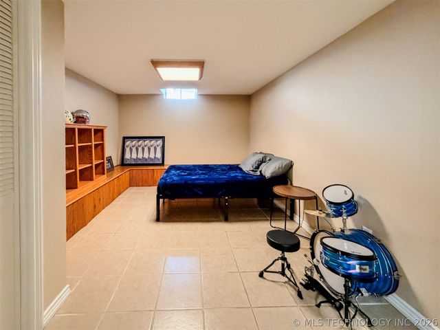 302 E Fuller Street, Tahlequah, OK 74464