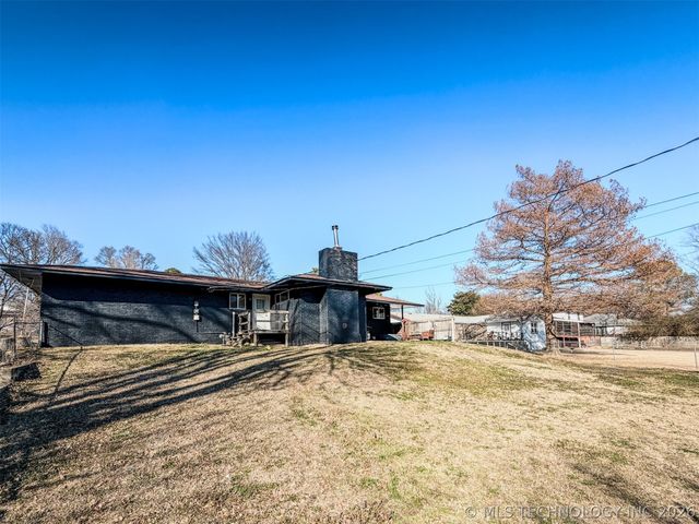 302 E Fuller Street, Tahlequah, OK 74464