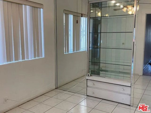 755 N Kenmore Avenue, Los Angeles, CA 90029