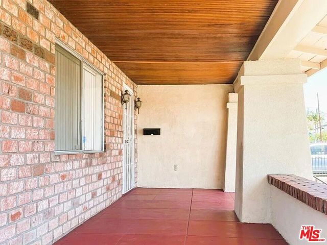 755 N Kenmore Avenue, Los Angeles, CA 90029