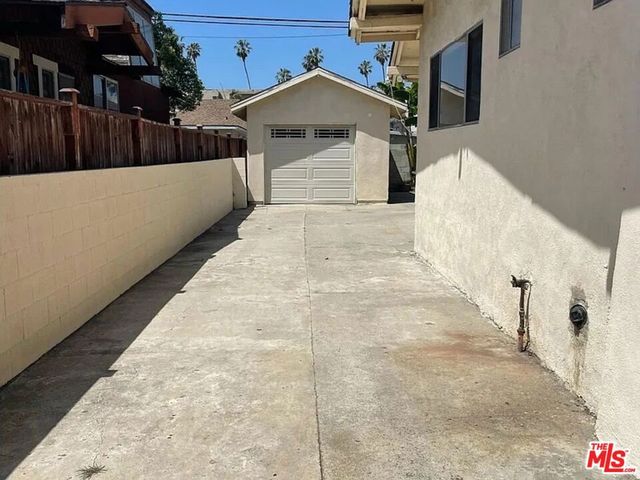 755 N Kenmore Avenue, Los Angeles, CA 90029