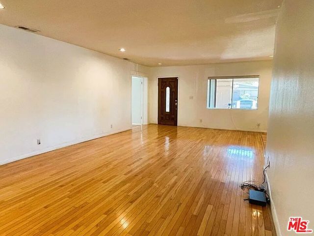 755 N Kenmore Avenue, Los Angeles, CA 90029