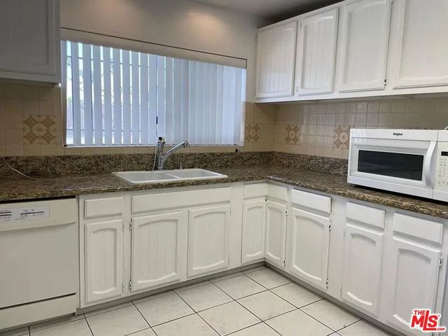 755 N Kenmore Avenue, Los Angeles, CA 90029