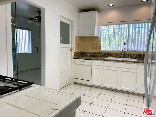 755 N Kenmore Avenue, Los Angeles, CA 90029