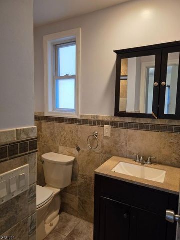 16 Offord St, Passaic City, NJ 07055