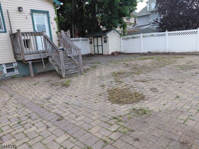 16 Offord St, Passaic City, NJ 07055