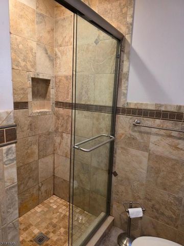 16 Offord St, Passaic City, NJ 07055