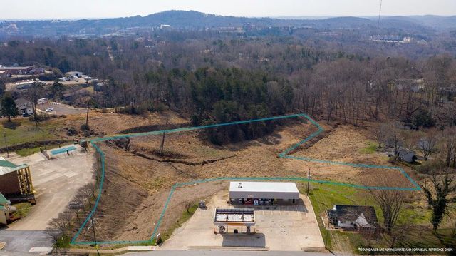 635 North Grove Street, Dahlonega, GA 30533