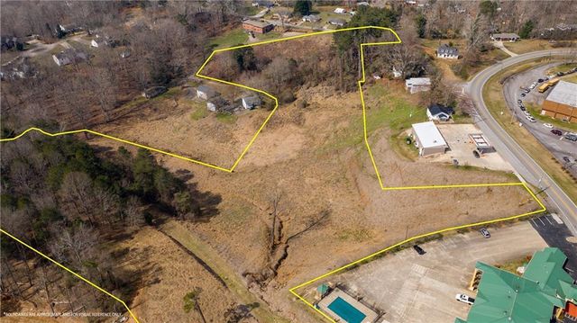 635 North Grove Street, Dahlonega, GA 30533