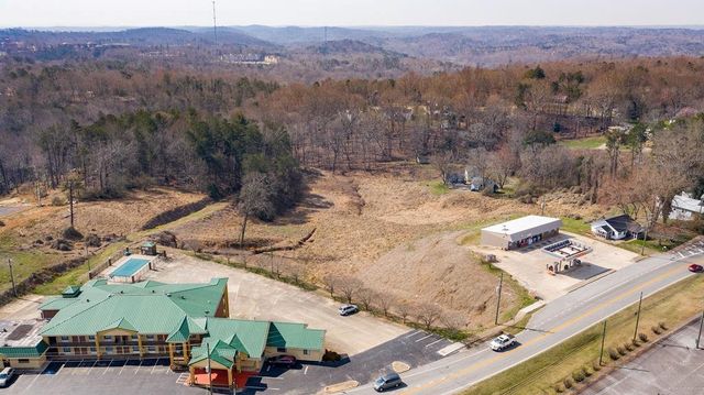 635 North Grove Street, Dahlonega, GA 30533