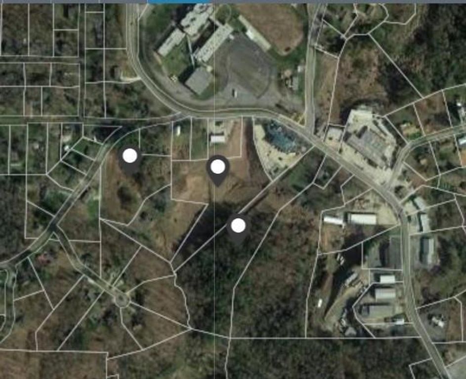 635 North Grove Street, Dahlonega, GA 30533