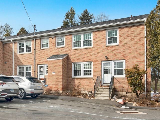 151 Heritage Hill Road APT B, New Canaan, CT 06840