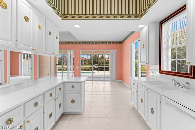 5271 Hawkesbury WAY, Naples, FL 34119