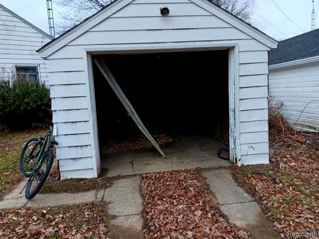 3302 Van Buren Avenue, Flint, MI 48503