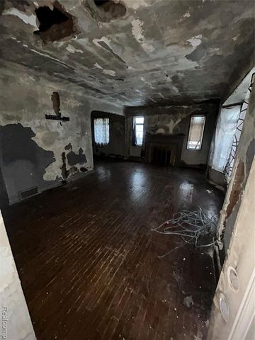 3302 Van Buren Avenue, Flint, MI 48503