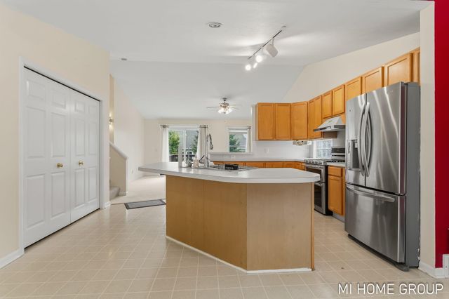 2888 Riley Ridge Avenue, Holland, MI 49424