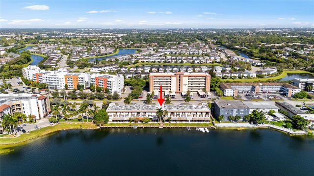 1100 Crystal Lake Dr 209, Deerfield Beach, FL 33064