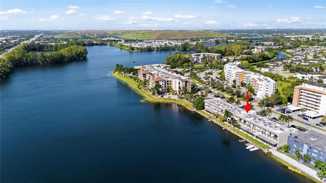 1100 Crystal Lake Dr 209, Deerfield Beach, FL 33064