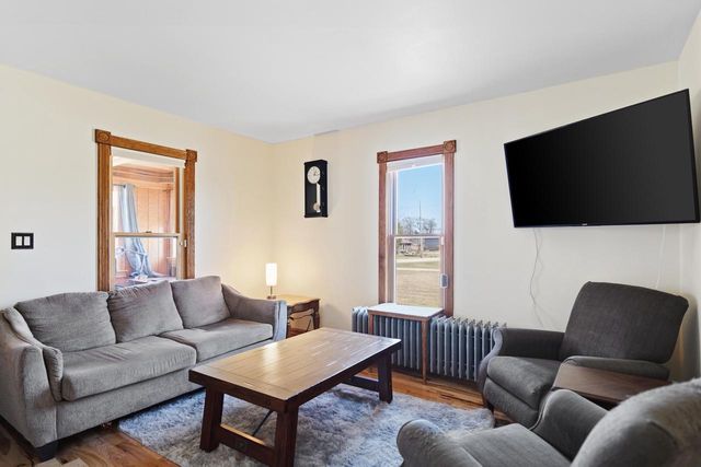 8203 12th PLACE, Kenosha, WI 53144