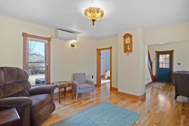 8203 12th PLACE, Kenosha, WI 53144