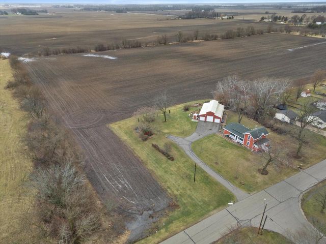 8203 12th PLACE, Kenosha, WI 53144