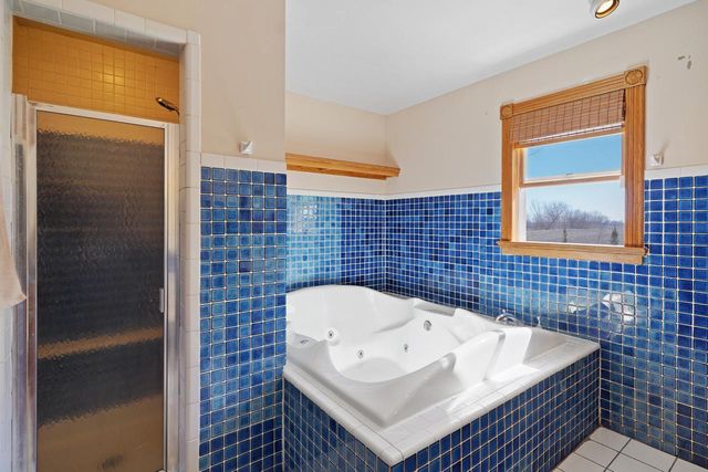 8203 12th PLACE, Kenosha, WI 53144