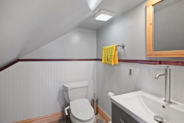 8203 12th PLACE, Kenosha, WI 53144