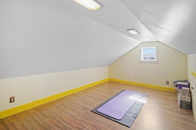 8203 12th PLACE, Kenosha, WI 53144