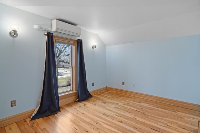 8203 12th PLACE, Kenosha, WI 53144