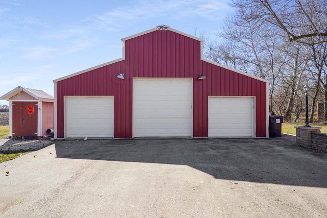 8203 12th PLACE, Kenosha, WI 53144