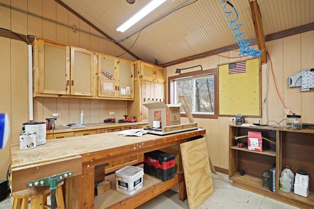 8203 12th PLACE, Kenosha, WI 53144