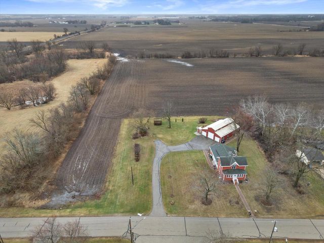 8203 12th PLACE, Kenosha, WI 53144