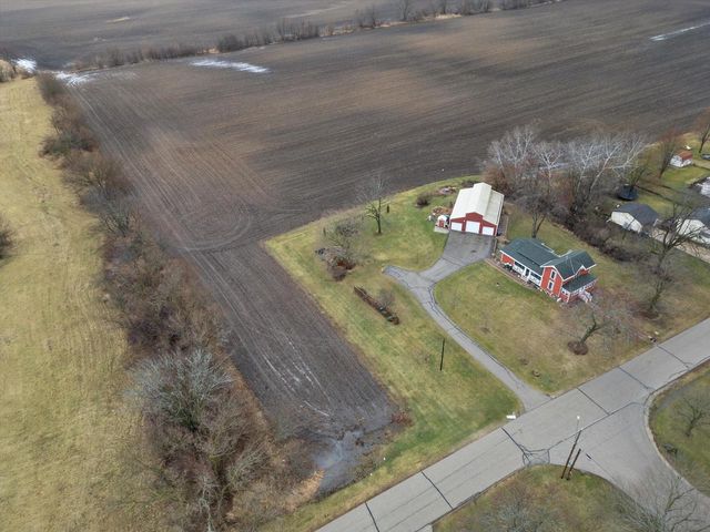 8203 12th PLACE, Kenosha, WI 53144