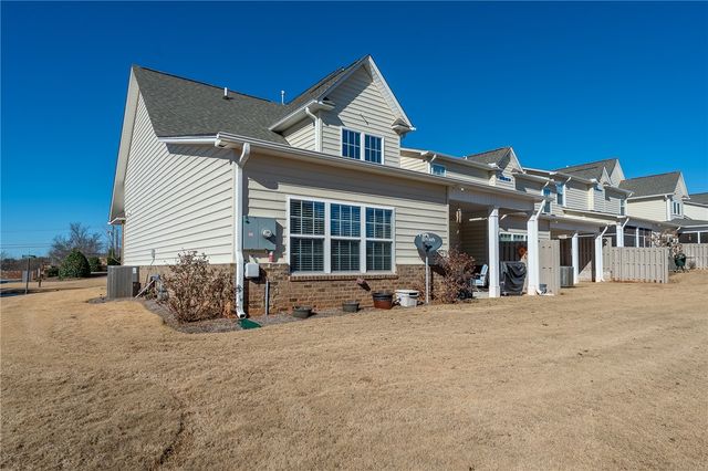 96 Coosa Lane, Anderson, SC 29621