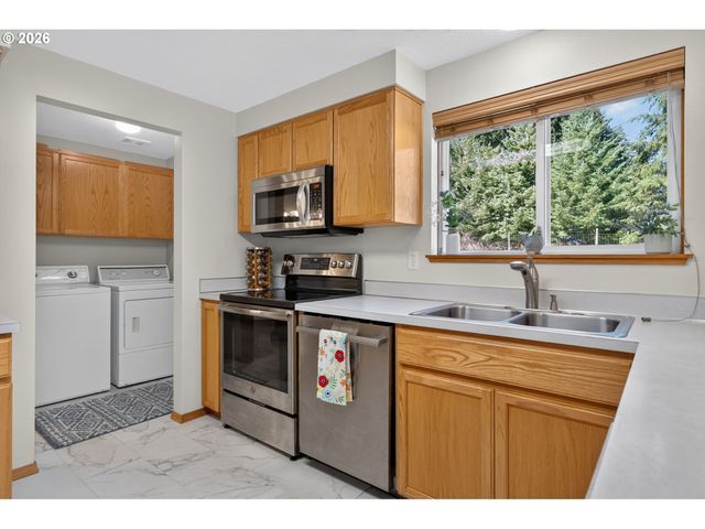 59689 DEER HAVEN Ln, St Helens, OR 97051