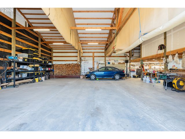 59689 DEER HAVEN Ln, St Helens, OR 97051